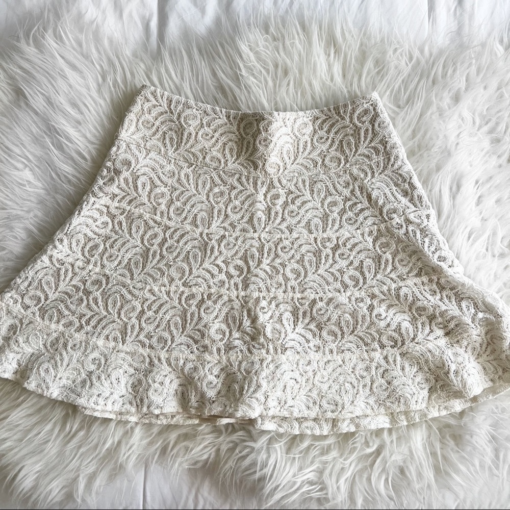 EXPRESS SKIRT OFF WHITE/CREAM LACE IVORY FLORAL